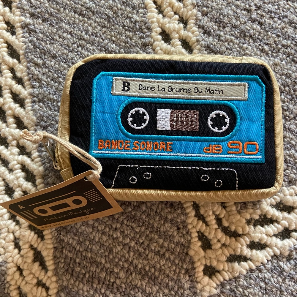 90s cassette tape pouch